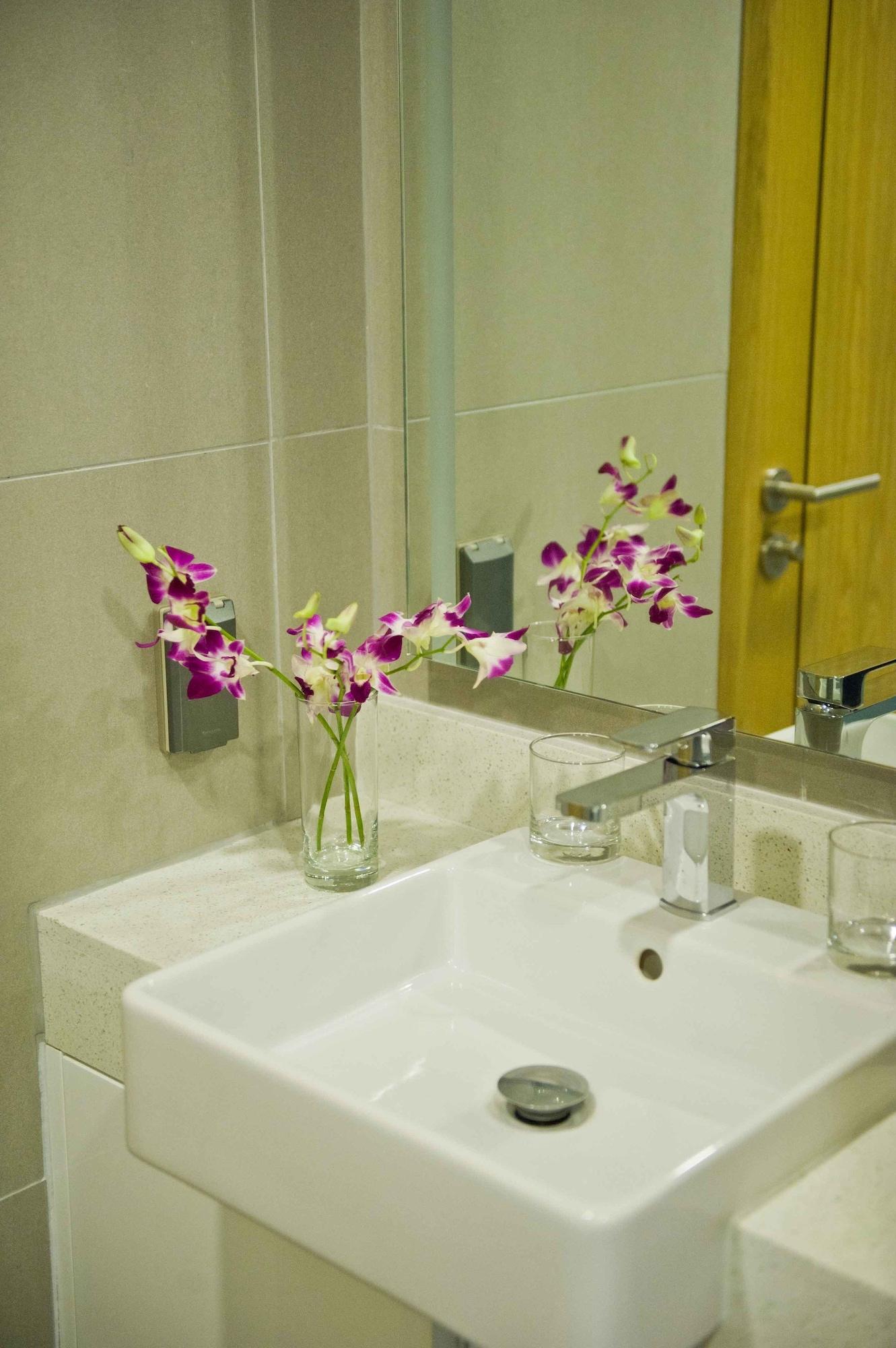 Ocean Stone Apartment Phuket Екстериор снимка